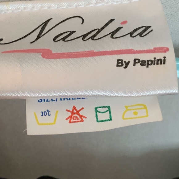 Little Girls Dress black&white size 7 **2/$25.00** - Picture 6 of 8